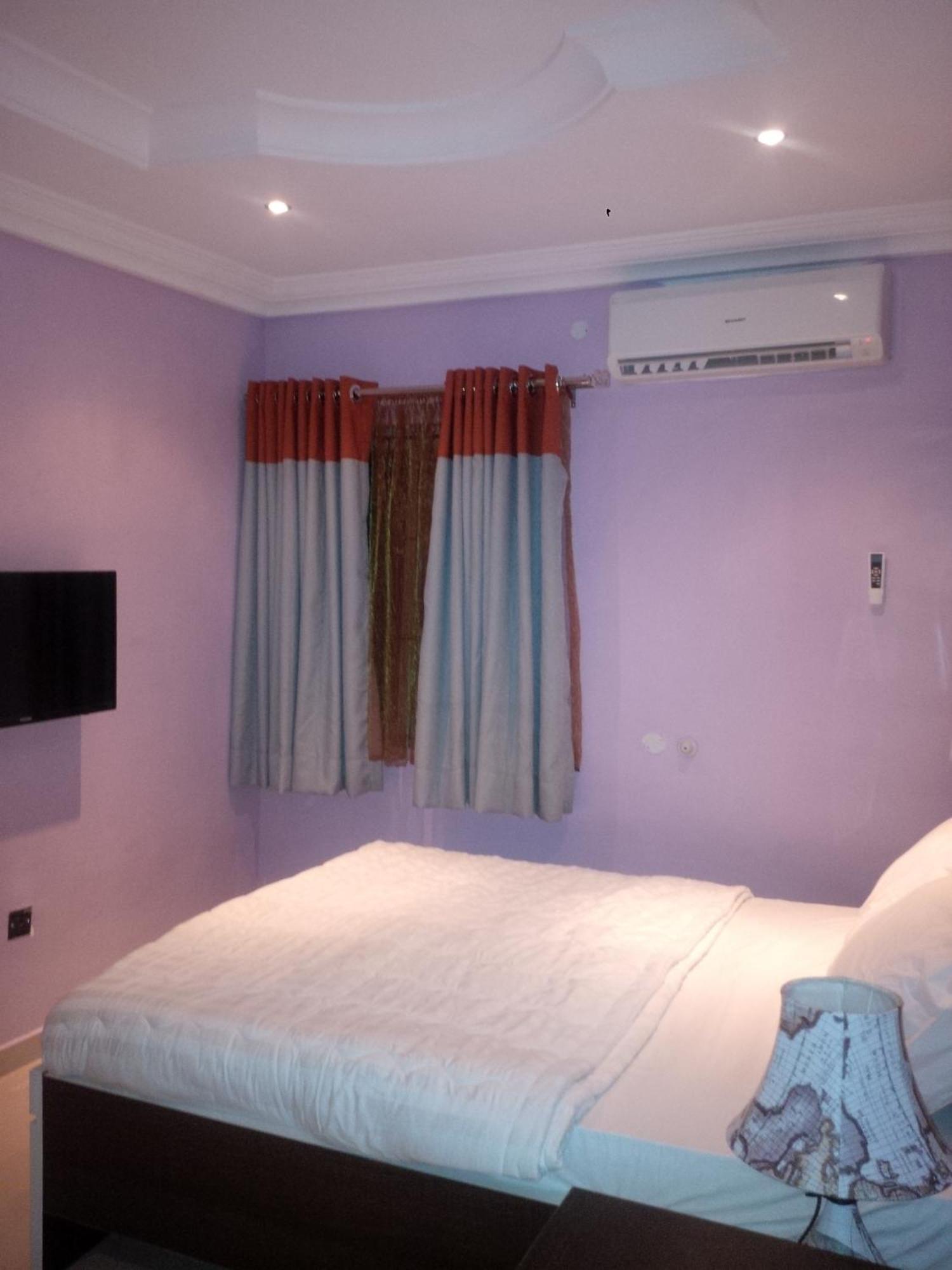 إيكجا Haute Aparthotel الغرفة الصورة