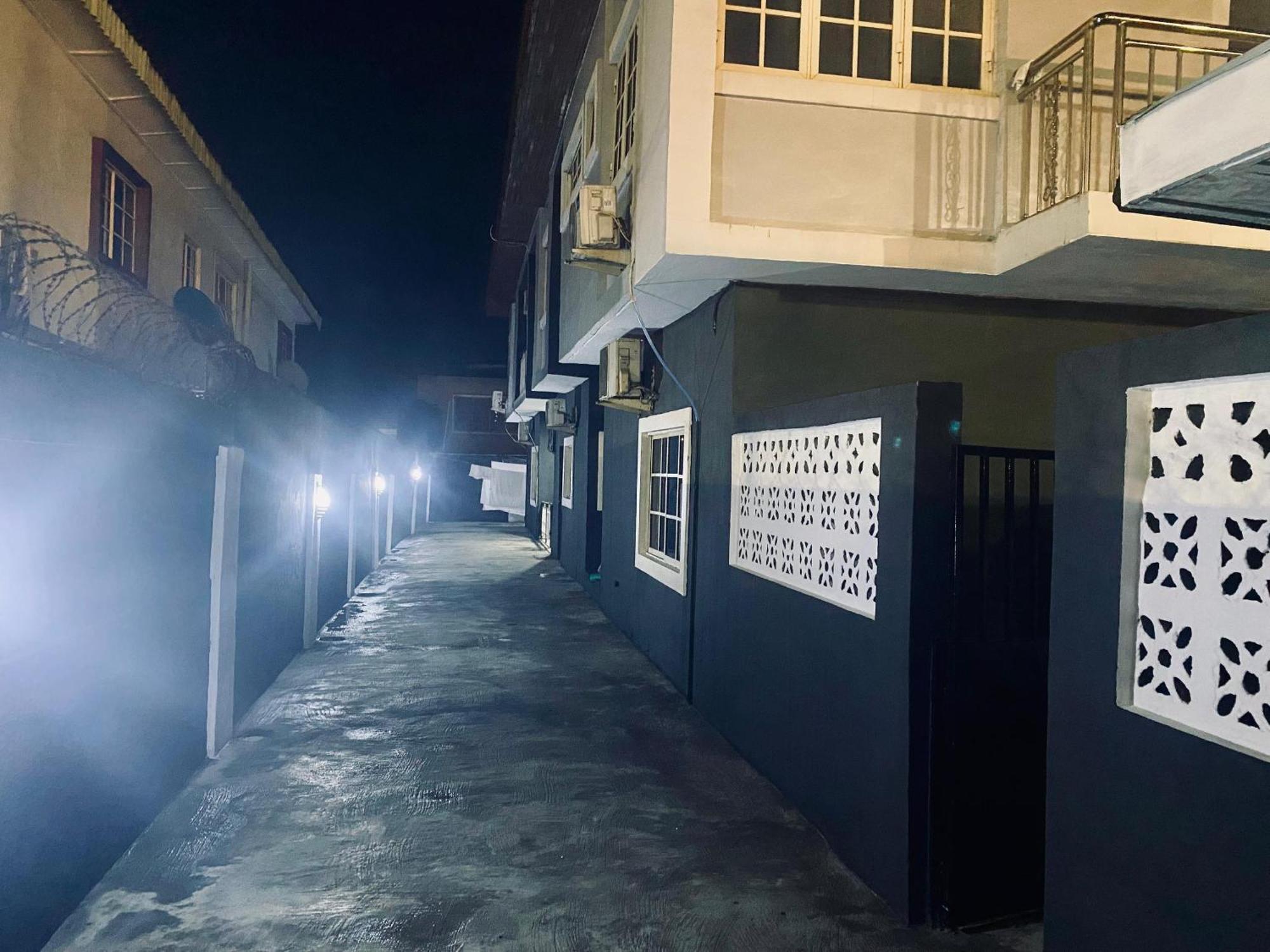 إيكجا Haute Aparthotel المظهر الخارجي الصورة